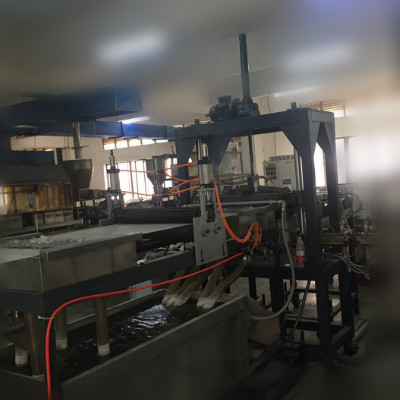 長(zhǎng)纖包附機(jī)械